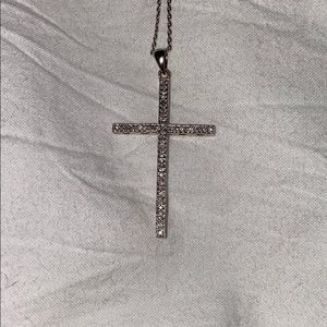 DIAMOND CROSS PENDANT ✝️
